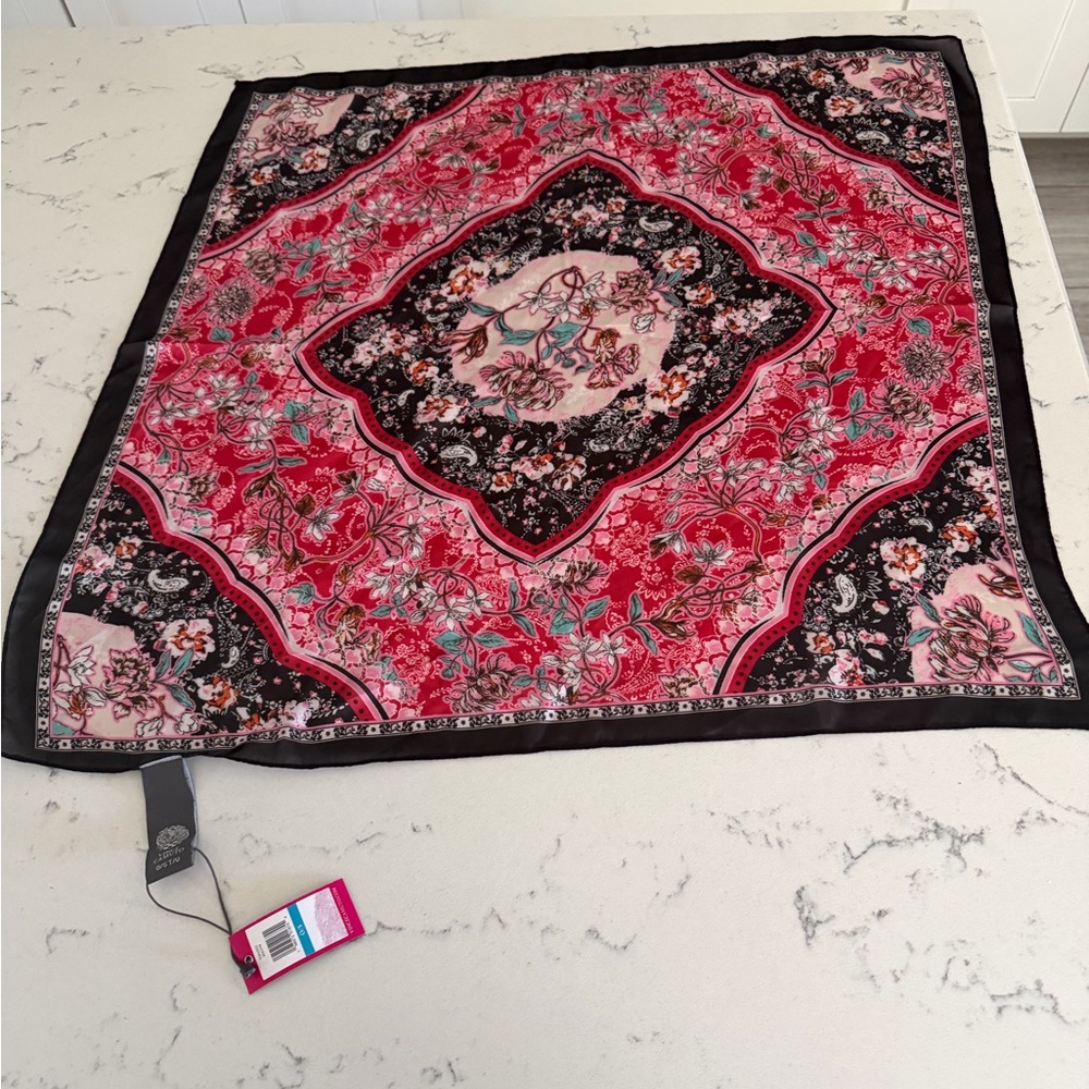NWT Vince Camuto scarf mauve floral paisley style polyester